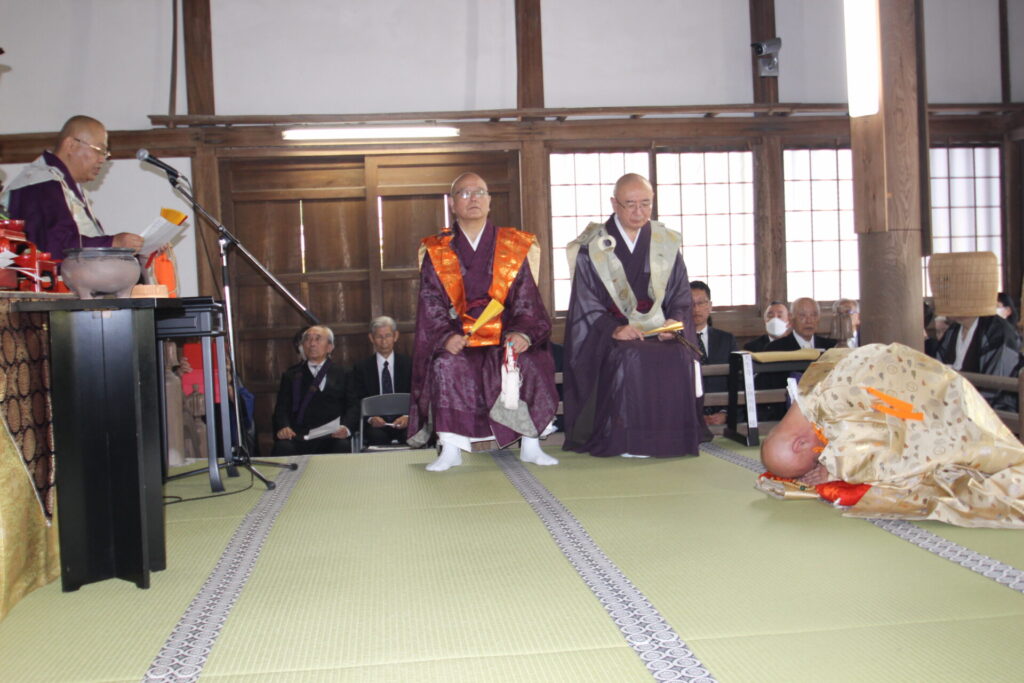 晋山式「来賓祝辞　宗務所長 大生寺様」